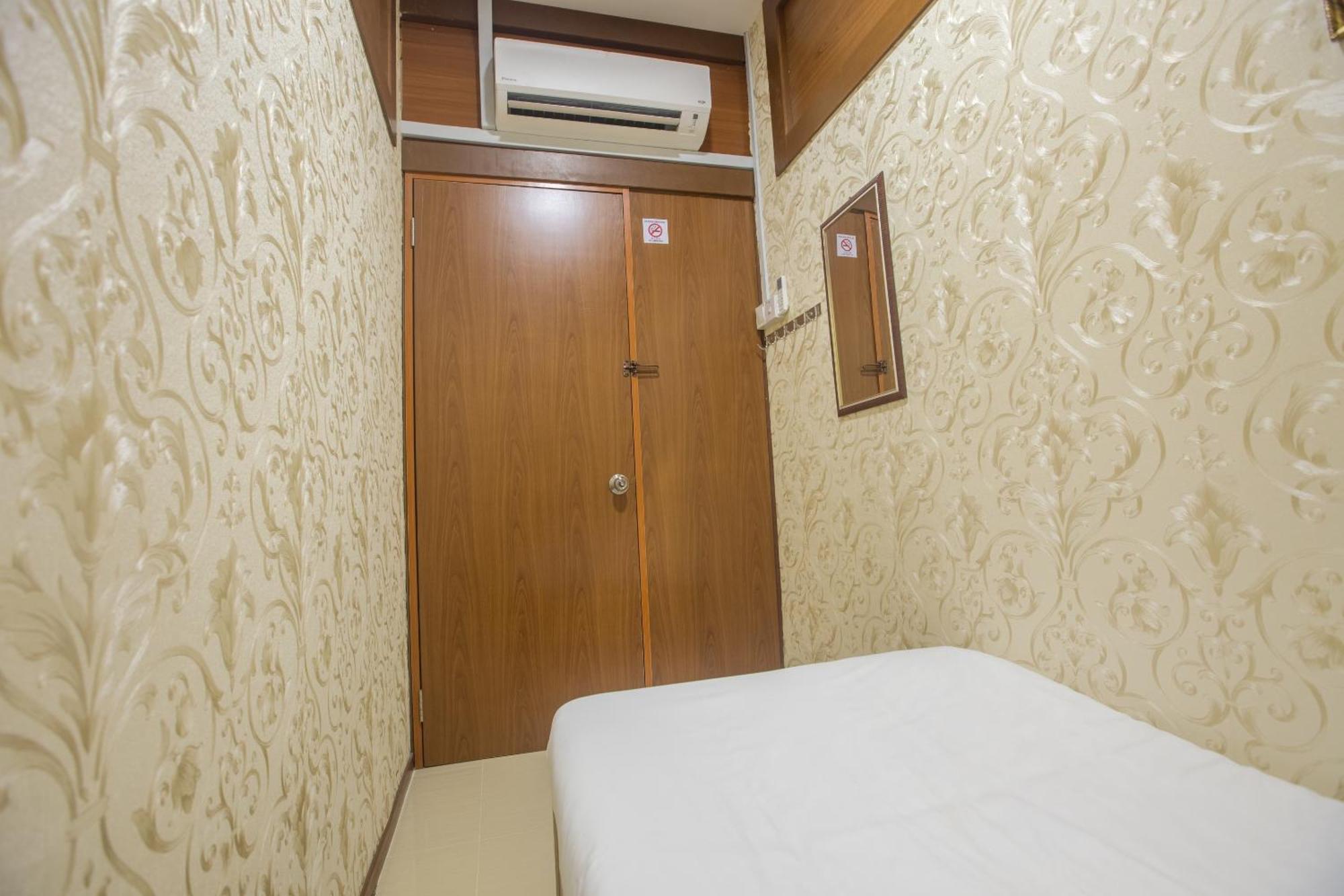 Spot On 89858 Rebecca'S Homes Kota Kinabalu Luaran gambar