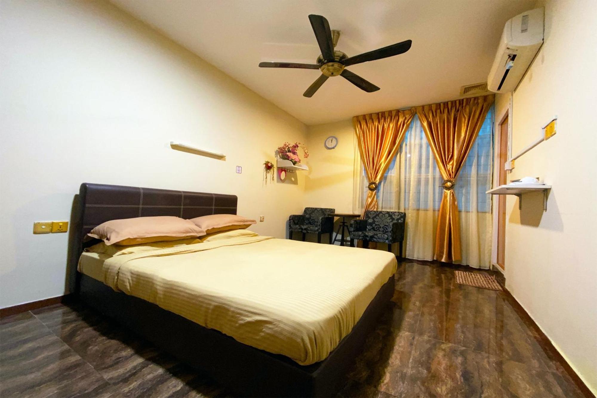 Spot On 89858 Rebecca'S Homes Kota Kinabalu Luaran gambar