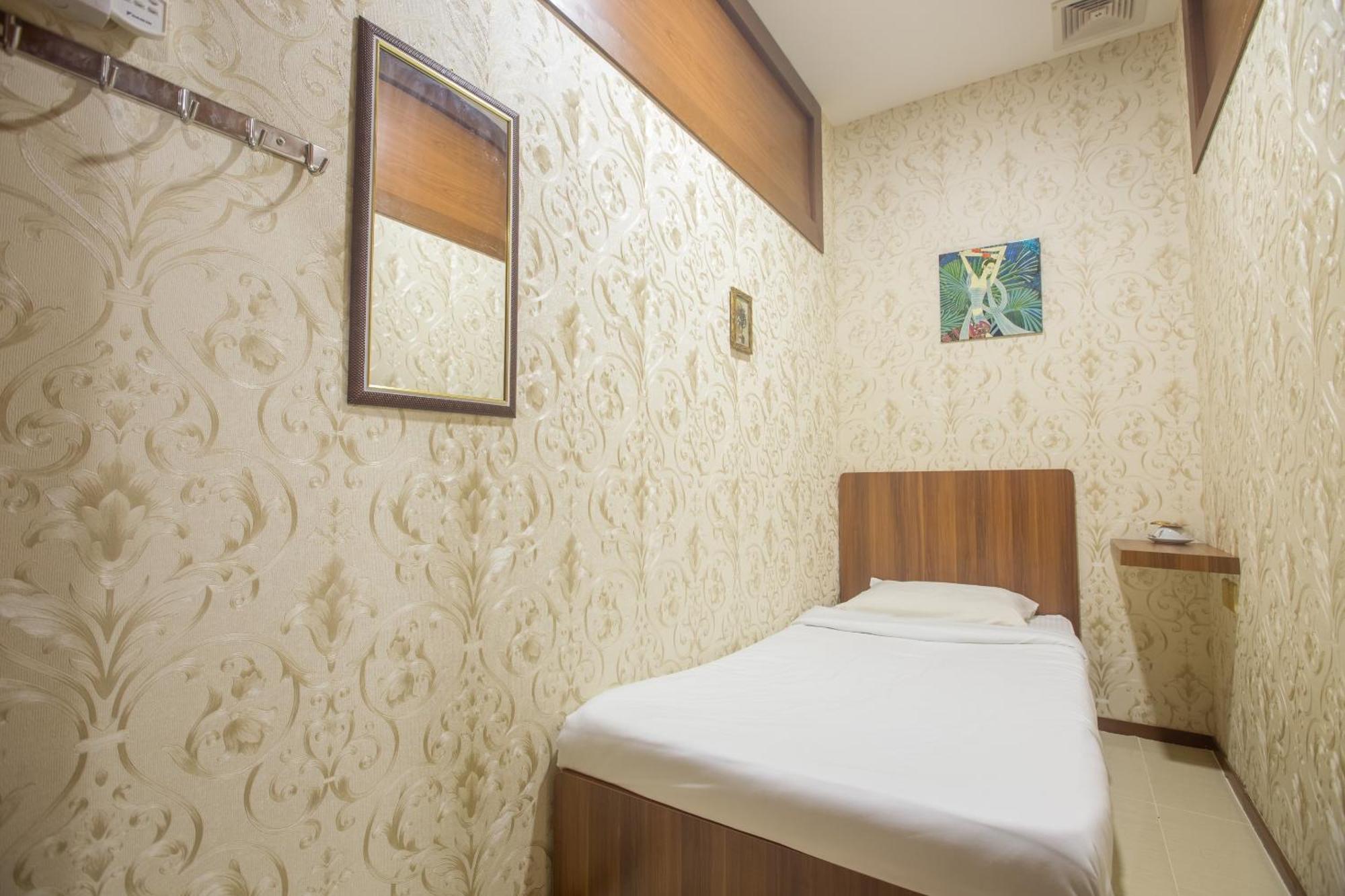 Spot On 89858 Rebecca'S Homes Kota Kinabalu Luaran gambar